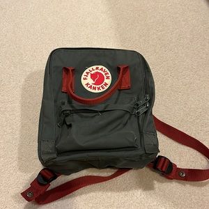 Fjallraven Kanken Mini Backpack